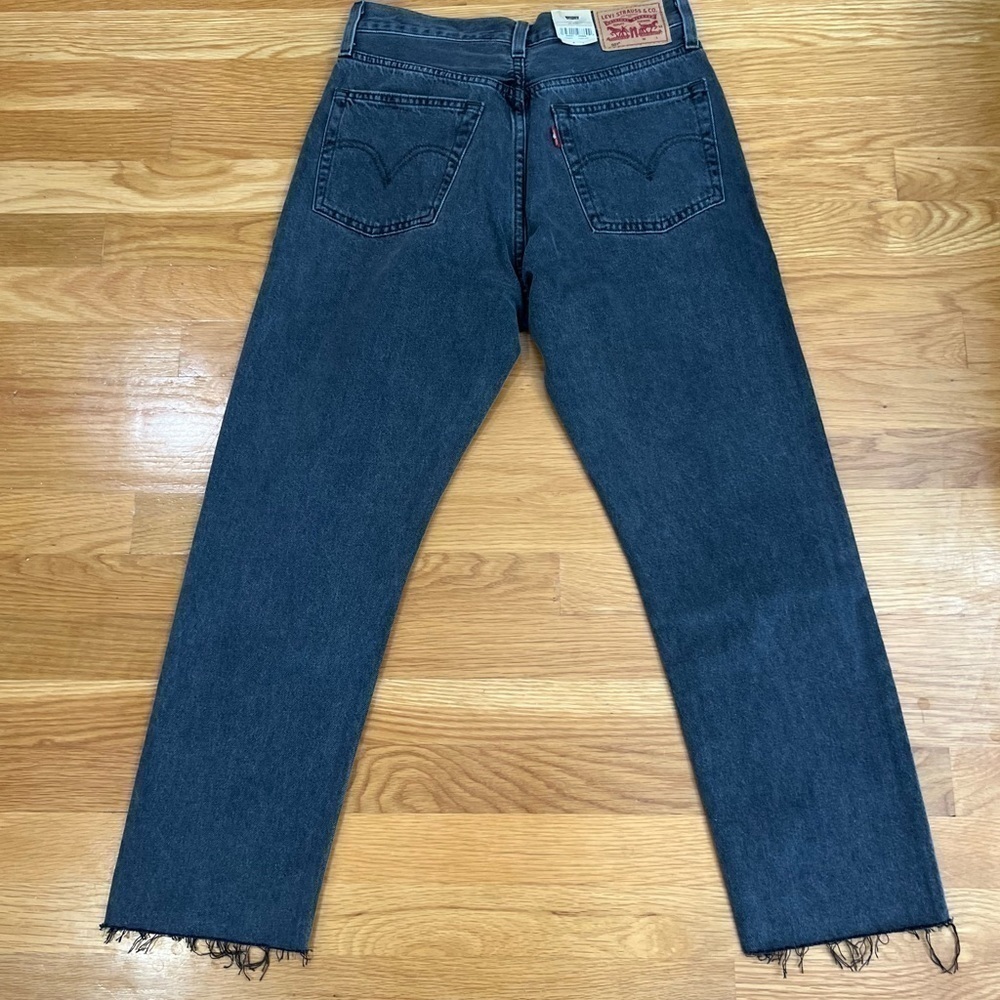 NWT Levi’s 501 Cropped Jeans High Rise Straight Button Fly size 4 or 12 New $80 - Picture 9 of 13
